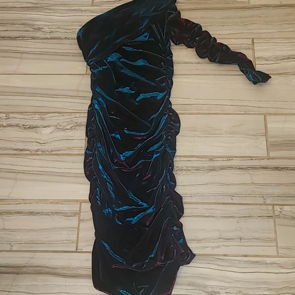 One Shoulder Bodycon Dress MED - Picture 5 of 5